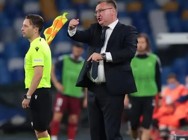 class, 保人选稳定, 国足选帅确 class, 保人选稳定, 国足选帅确