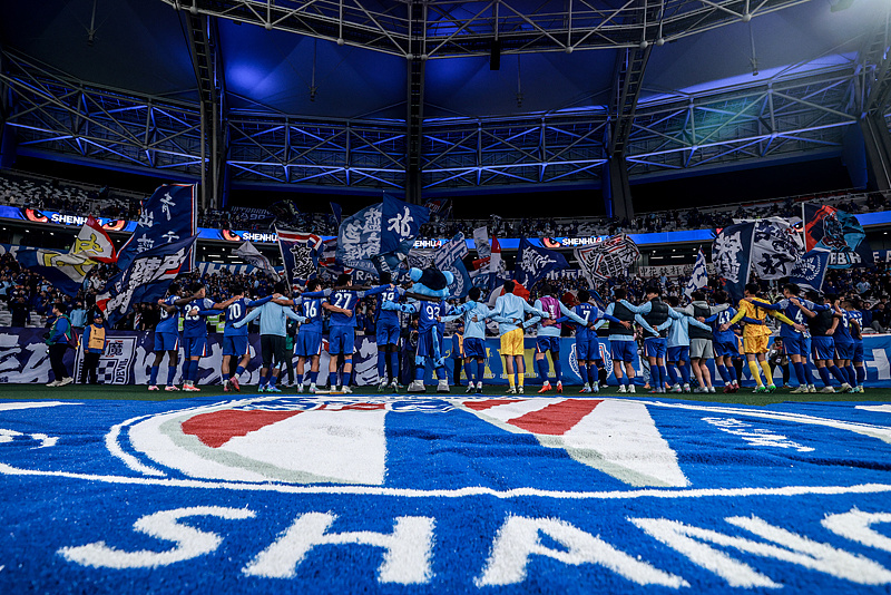 面几乎倾其 面几乎倾其